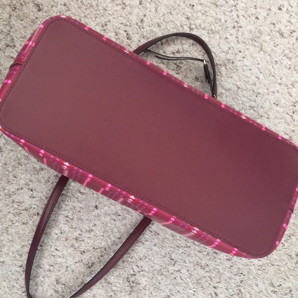 Kate Spade Kelsey Heart Print Tote NWT - Picture 5 of 16